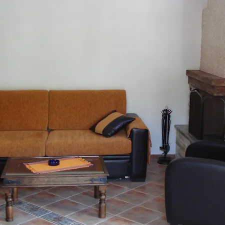 Menir Luxury Prínos