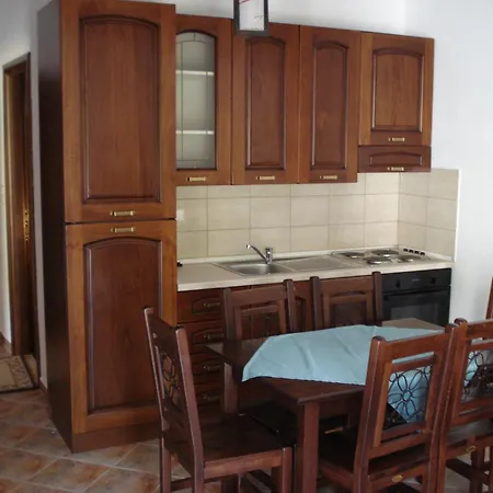 Menir Luxury