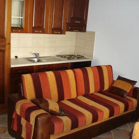 Menir Luxury